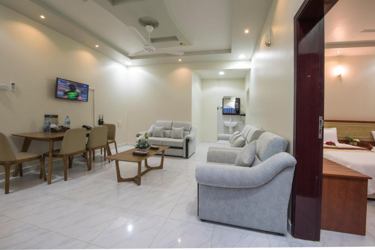 Bahla Jewel Hotel Apartments Bagian luar foto